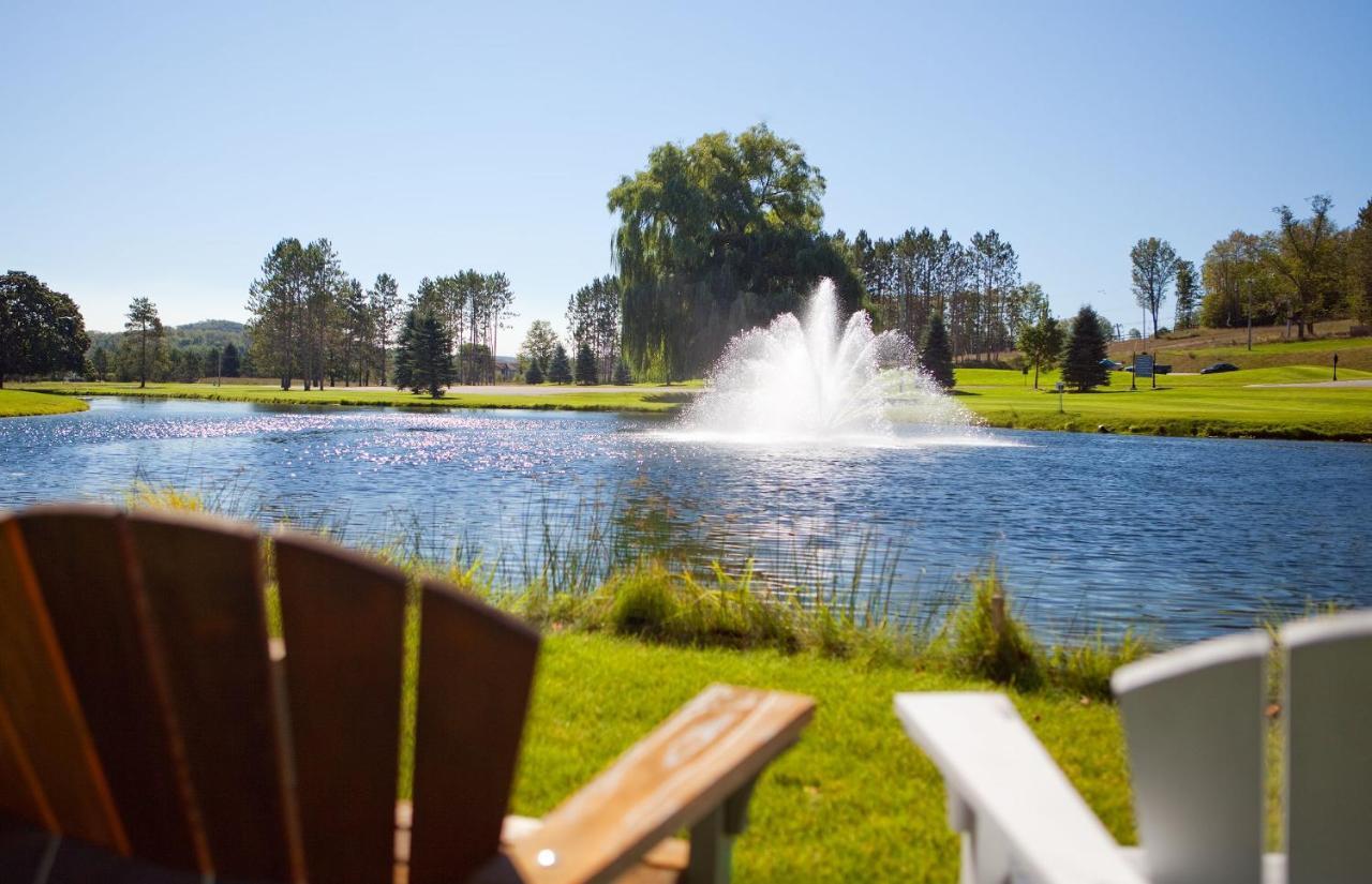 Mountain Run At Boyne Hotel Boyne Falls Bagian luar foto